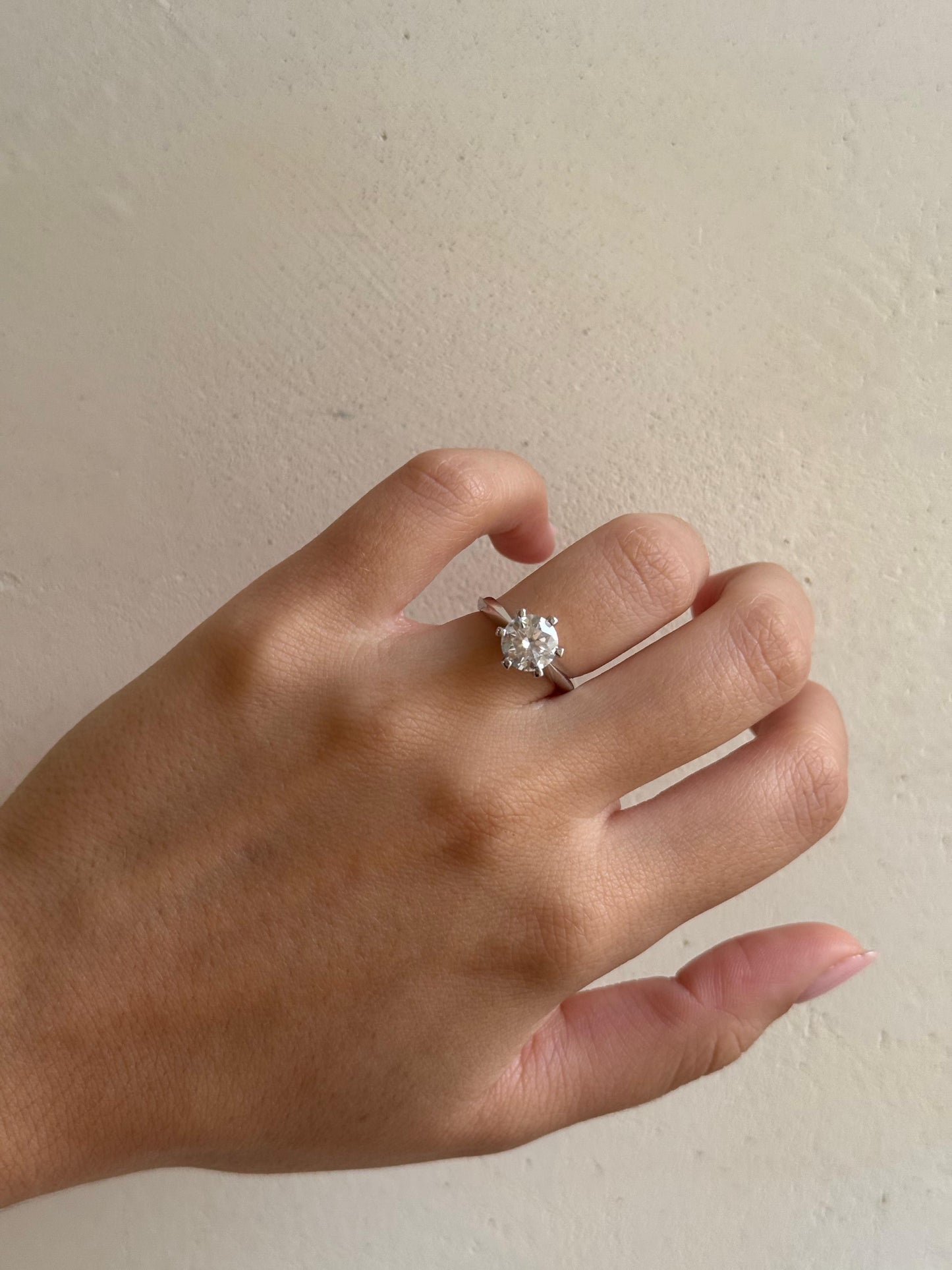 Anillo 6 uñas