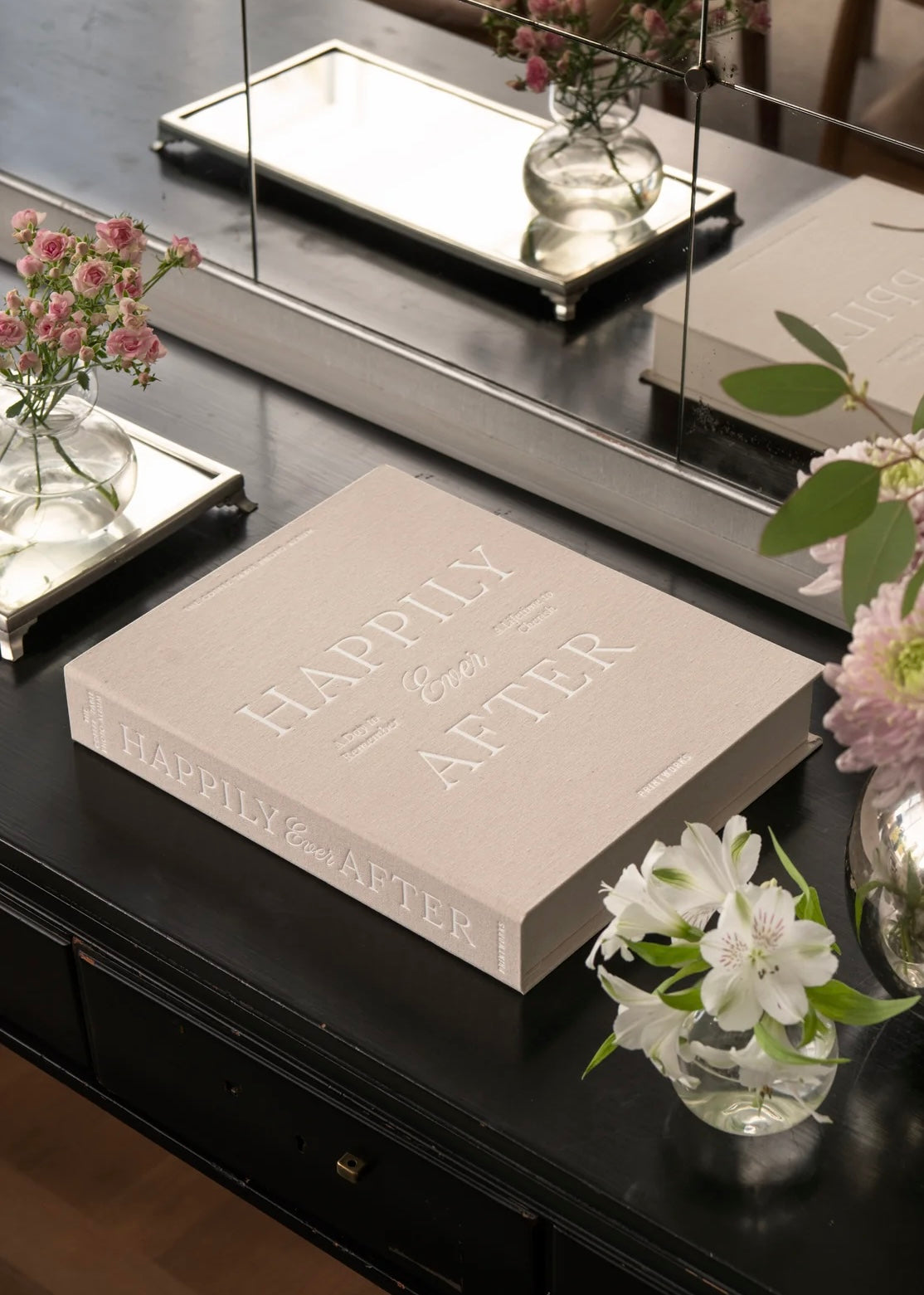 Libro Happily Ever After Beige