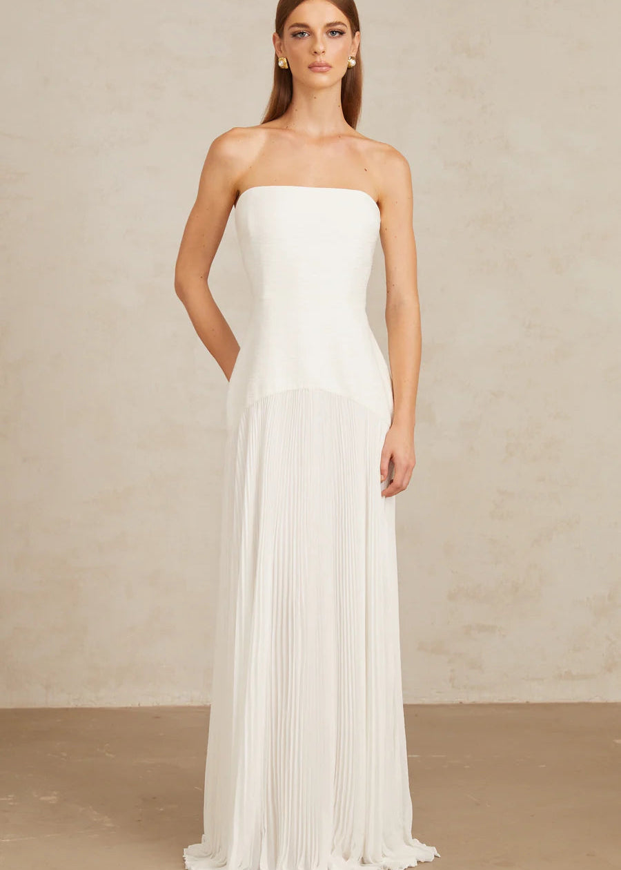 Vestido Helena Off-Shoulder Tulle Panel