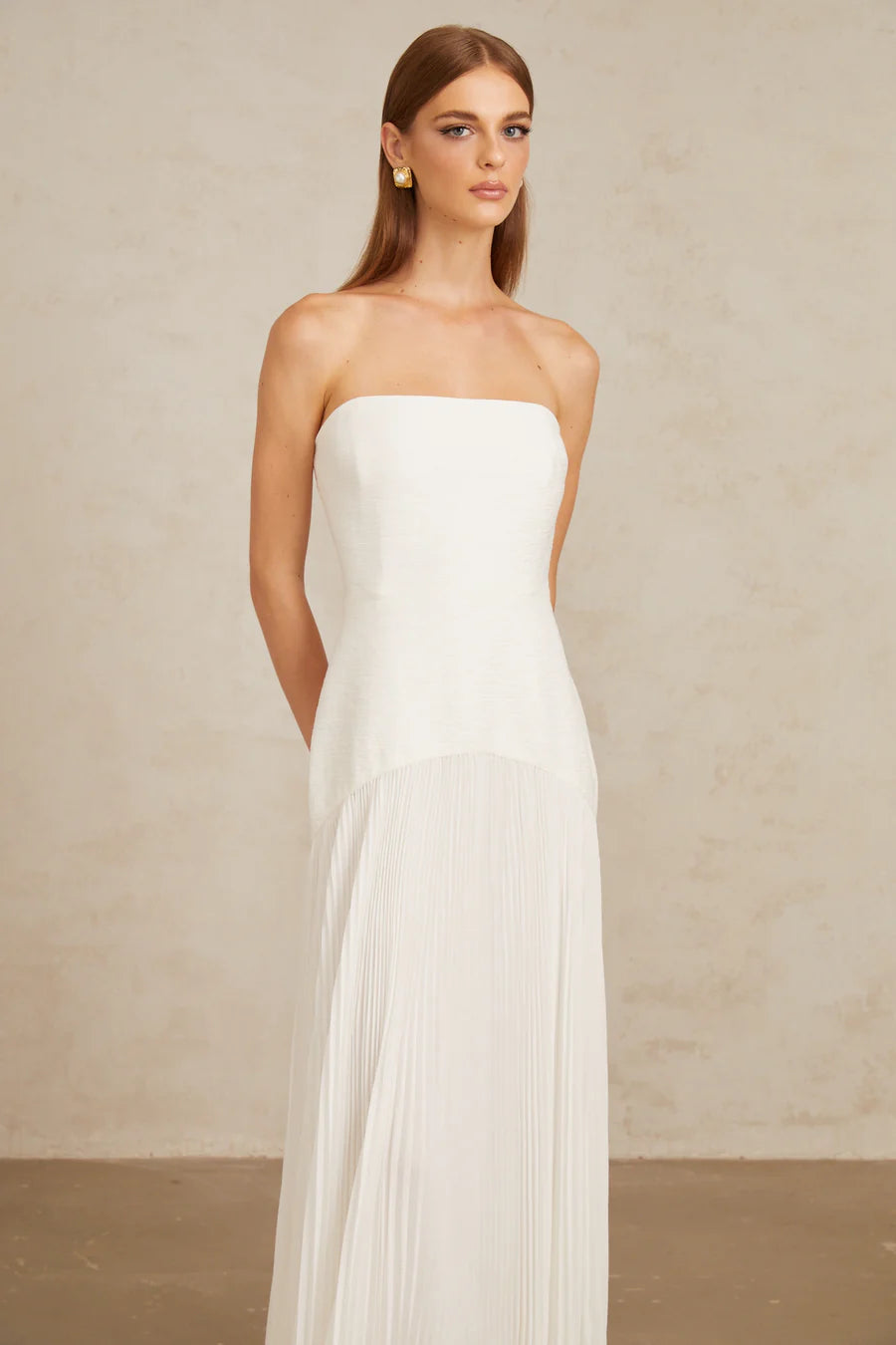 Vestido Helena Off-Shoulder Tulle Panel