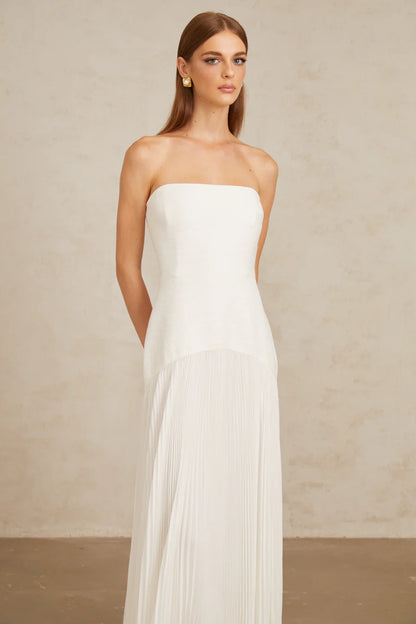Vestido Helena Off-Shoulder Tulle Panel