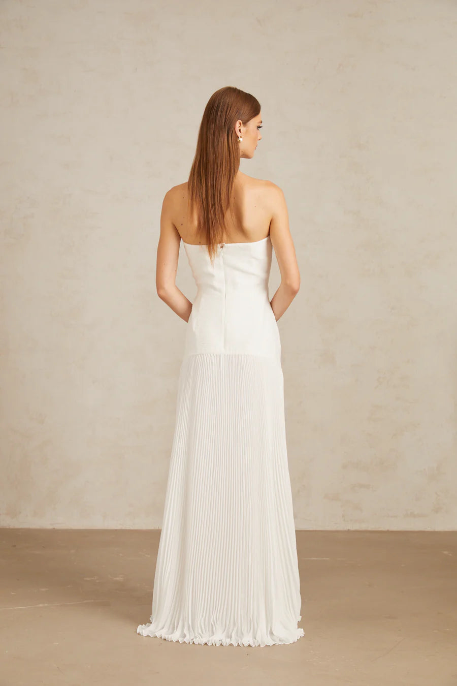 Vestido Helena Off-Shoulder Tulle Panel