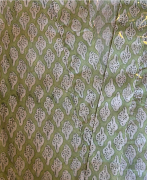 Bata Corta Estampada